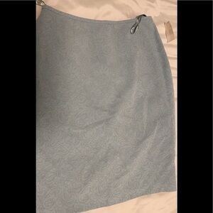 LIZ claiborne skirt size 8. NWT